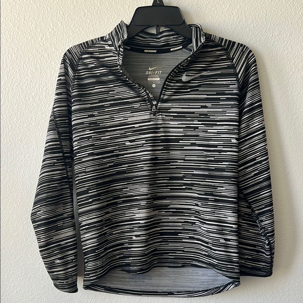 Nike Dri-FIT Girl’s Large Black and White Striped Pullover